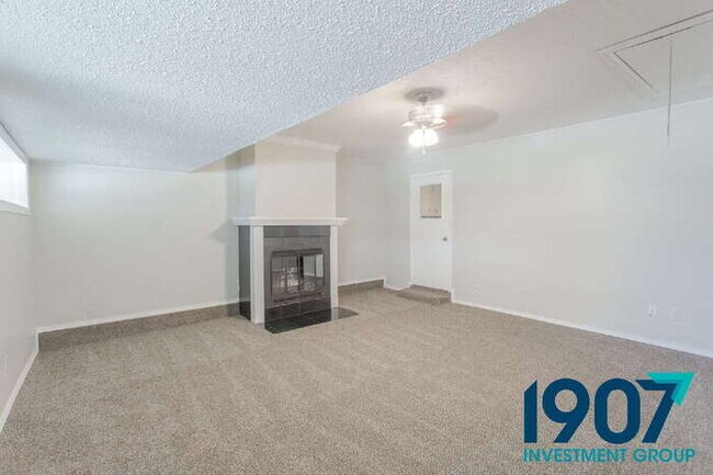 Building Photo - Charming 3-Bedroom Home in Moore with Spac...