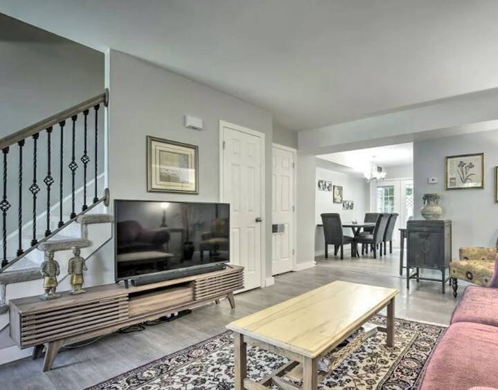 Building Photo - 4701 Blue Bird Ct