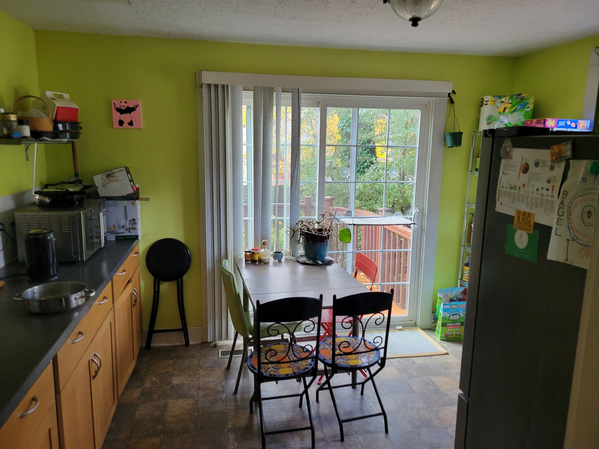 Building Photo - 3915 N Vancouver Ave