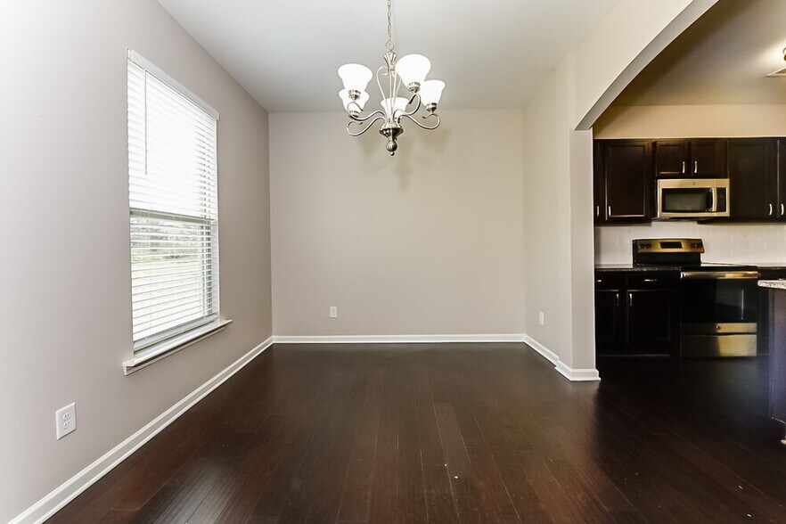 Building Photo - 259 Magnaview Dr