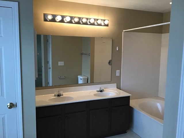 Building Photo - 5837 Columbia Cir