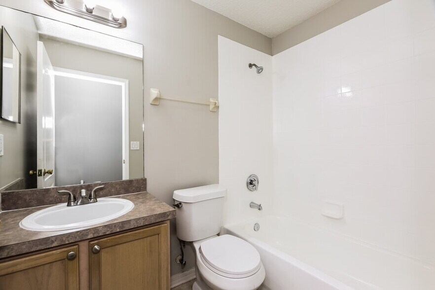 Building Photo - 923 Mystic Harbor Dr