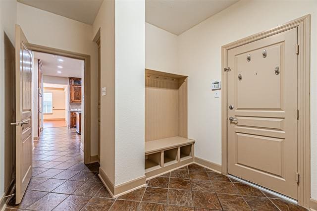 Building Photo - 15097 Blakehill Dr