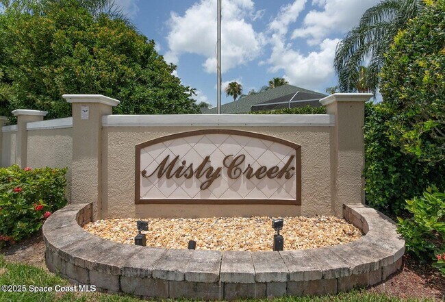 Building Photo - 621 Misty Creek Dr