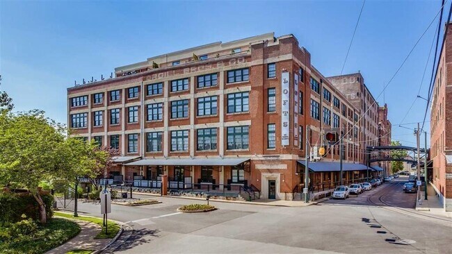 Building Photo - 505 Tennessee St