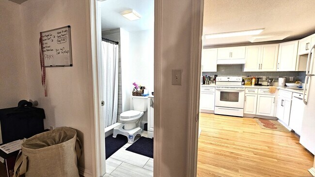 Building Photo - 30 Revere Beach Pkwy