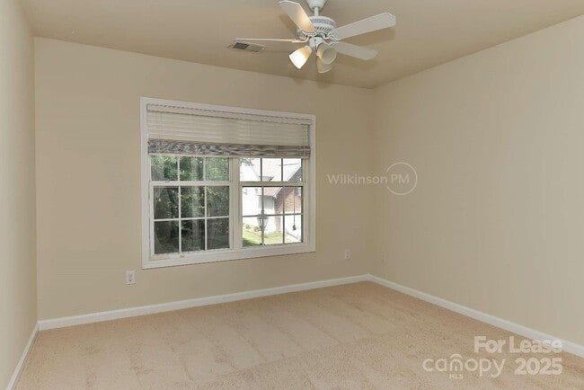 Building Photo - 8827 SedgeBurn Dr