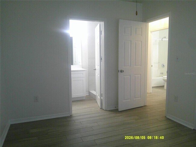 Building Photo - 437 Columbia Ave