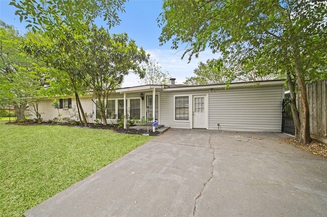 Building Photo - 8302 Braeburn Valley Dr