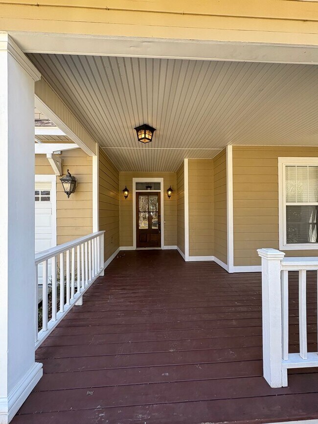 Building Photo - 540 Orchard Cir