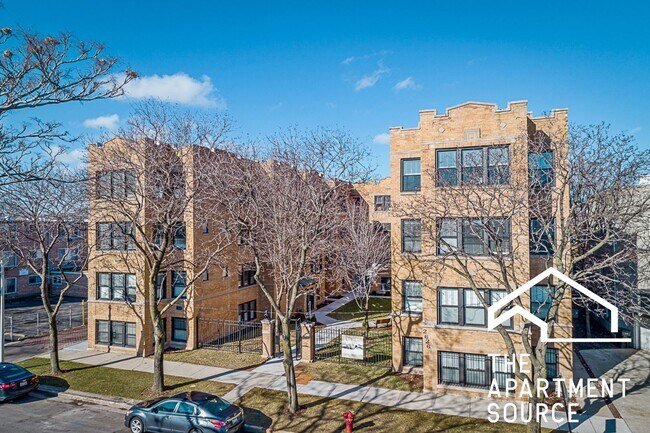 Building Photo - 2624 N Rockwell St