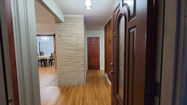 Access to the most beautiful place with fireplace - 155 Atlantic Ave