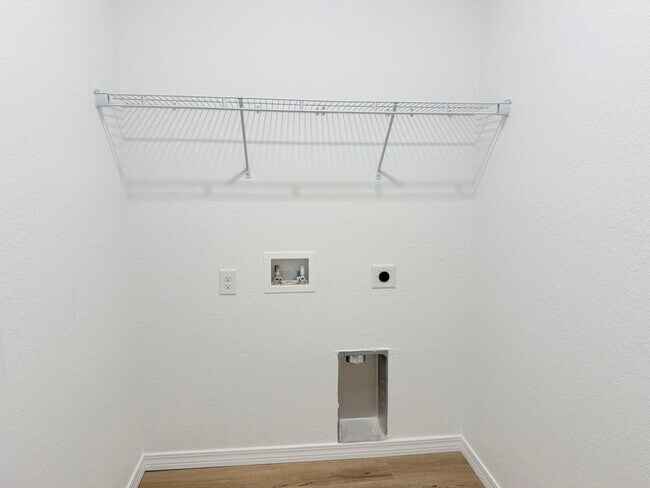 Building Photo - Spacious 4-Bedroom Home - New Construction