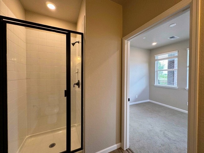 Building Photo - 7022 Doncaster Ct