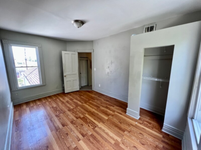 Building Photo - 1114 S Shelby St