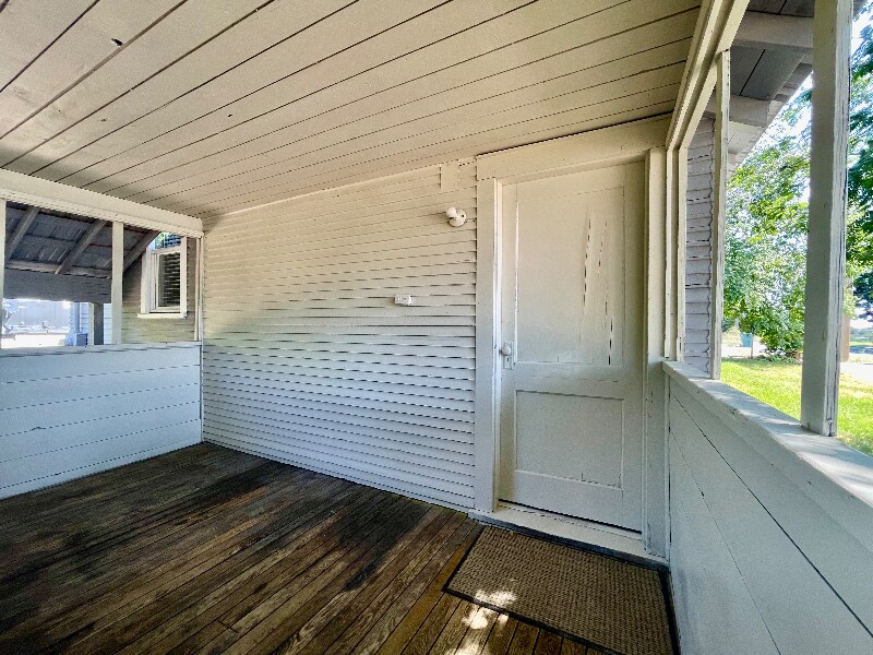 Building Photo - 8079 W 2nd St