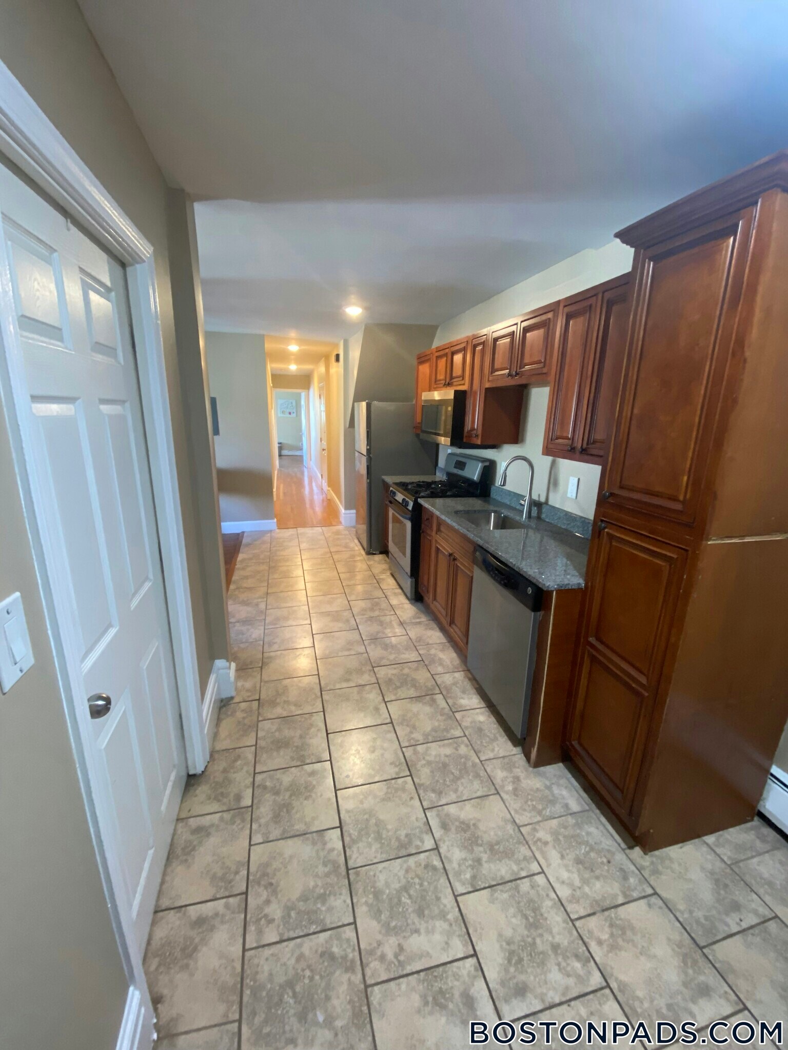 Building Photo - 91 Glen St