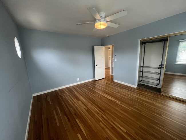 Building Photo - 2221 Polk Ave