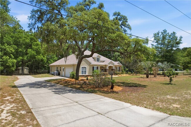 Building Photo - 3759 N Boxelder Way