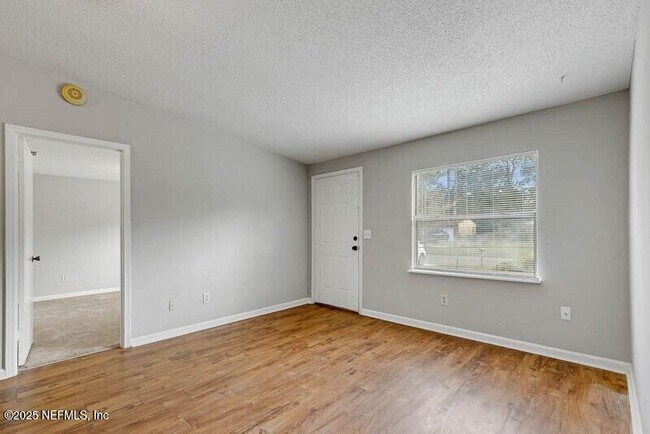 Building Photo - 11034 Key Haven Blvd