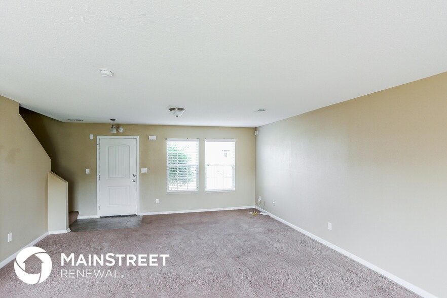 Building Photo - 10063 Chariden Dr