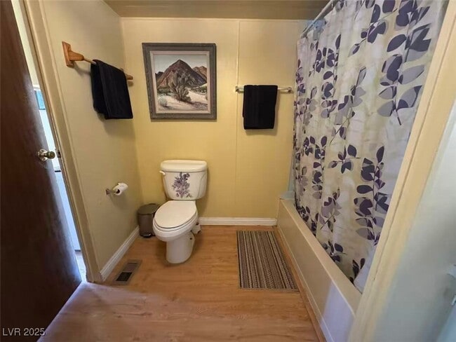 Building Photo - 551 Piltz Rd