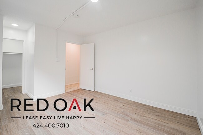 Building Photo - 9254 Palm St