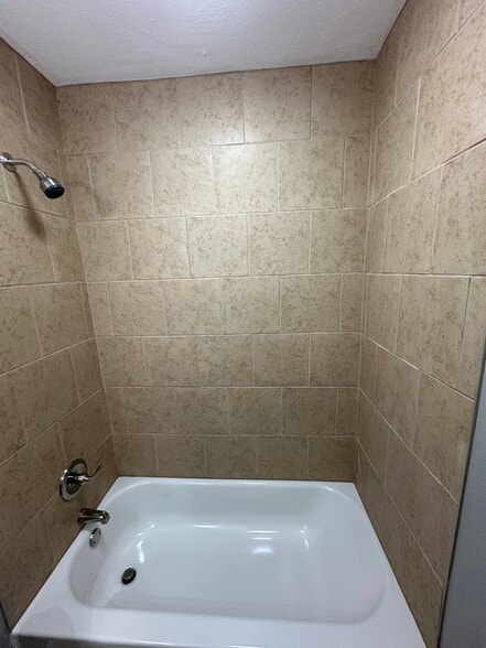 Building Photo - 1925 Luckie Ave