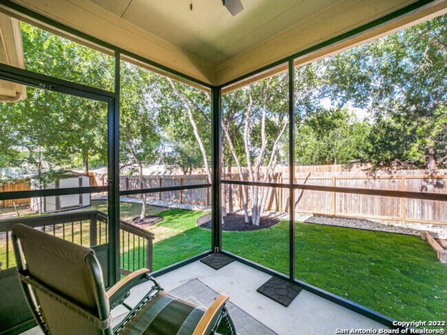 Building Photo - 4 Bedroom/3.5 Bathroom Alamo Ranch