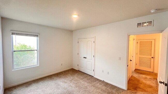 Building Photo - Modern 3-Bedroom Home with Resort-Style Amenities in New Smyrna Beach