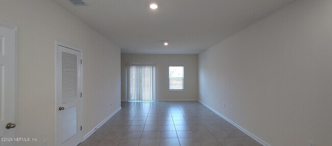 Building Photo - 124 Java Ln