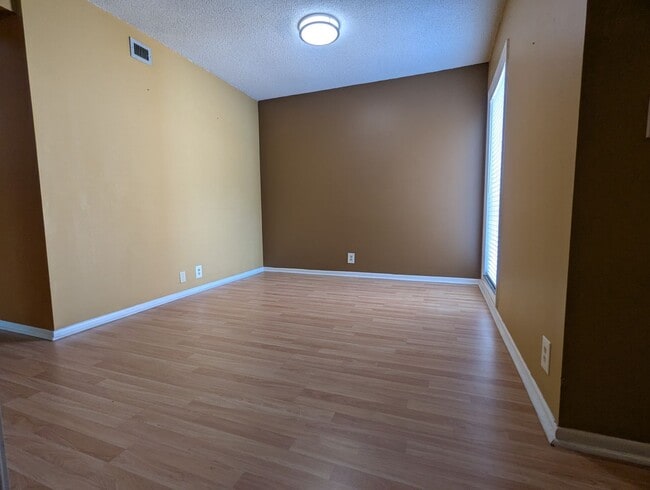 Building Photo - True Florida Living