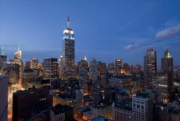 Building Photo - 800 Sixth Avenue