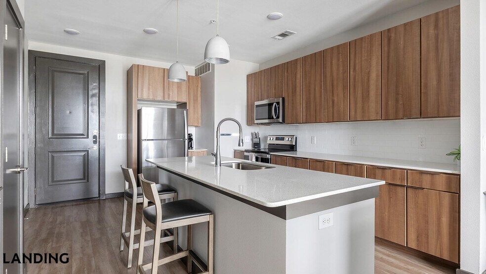 Building Photo - 3875 Burnham