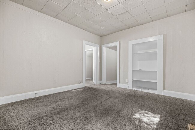 Building Photo - 3410 Easton Blvd