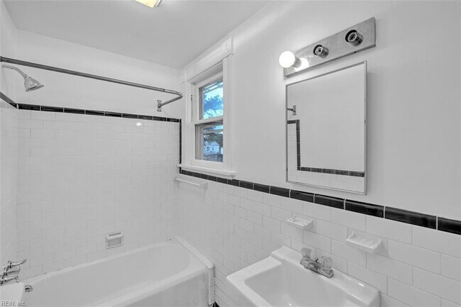 Building Photo - 416 Maryland Ave