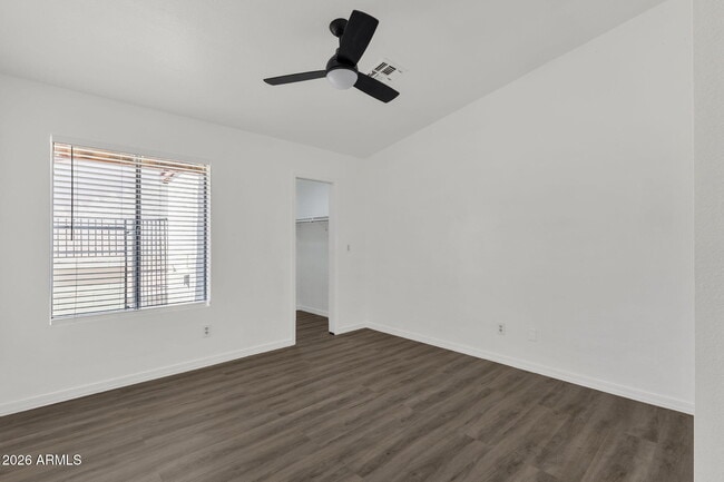 Building Photo - 6454 E University Dr