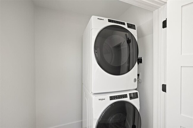 Building Photo - 11151 State Hwy 71