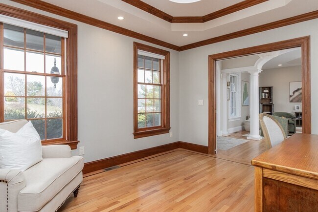 Building Photo - 63 Skyfields Dr