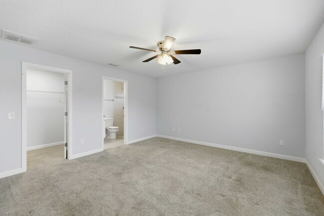 Building Photo - 3BR Summerfield Rental | Granite Kitchen | Covered Porch | $1,800 | Available Now