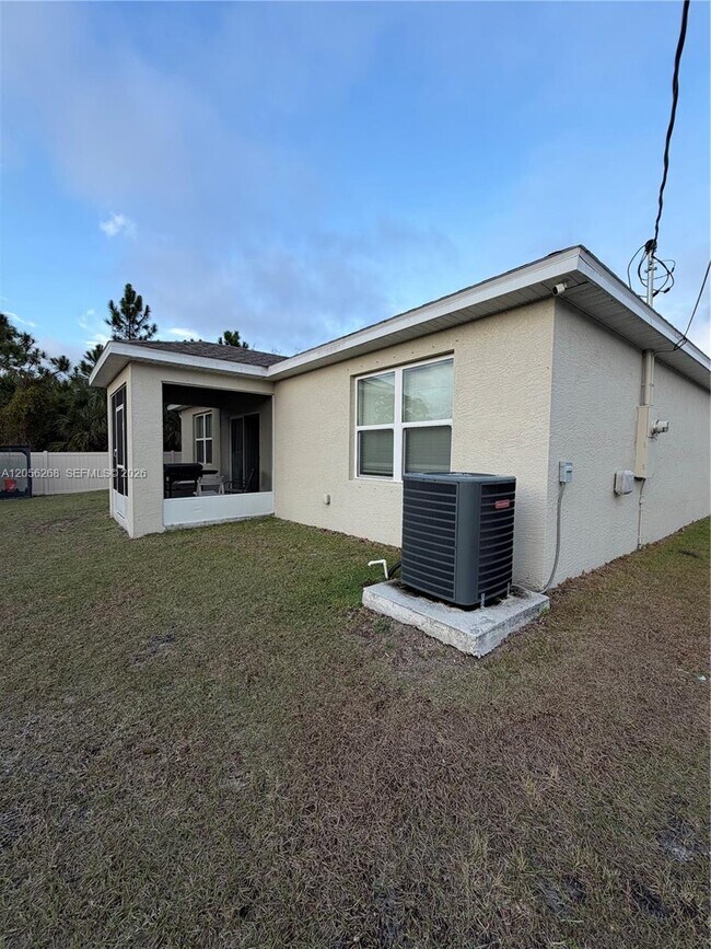 Building Photo - 383 Hanford Rd SW