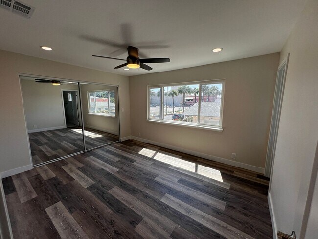 Building Photo - 603 N Pomona Ave
