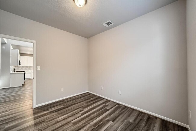 Building Photo - 157 Gamble Dr