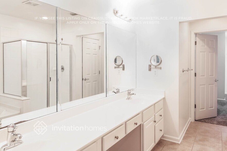 Building Photo - 6479 Smooth Thorn Ct