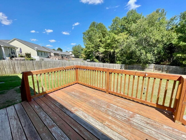 Building Photo - 3-Bed, 2-Bath Nest With Bonus Room In Faye...