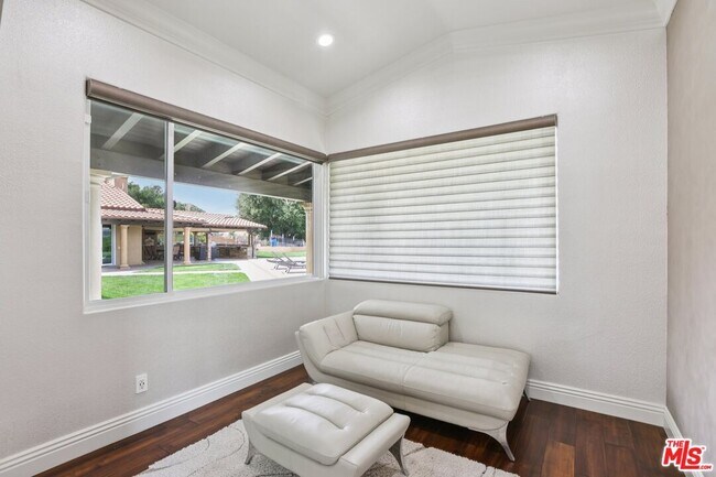 Building Photo - 27048 Triumph Ave