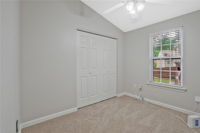Building Photo - 4910 Lakebrooke Run