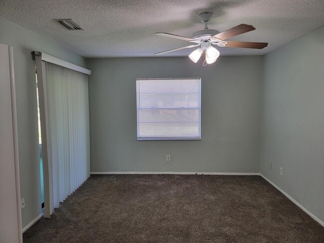 Building Photo - 6010 Indrio Rd