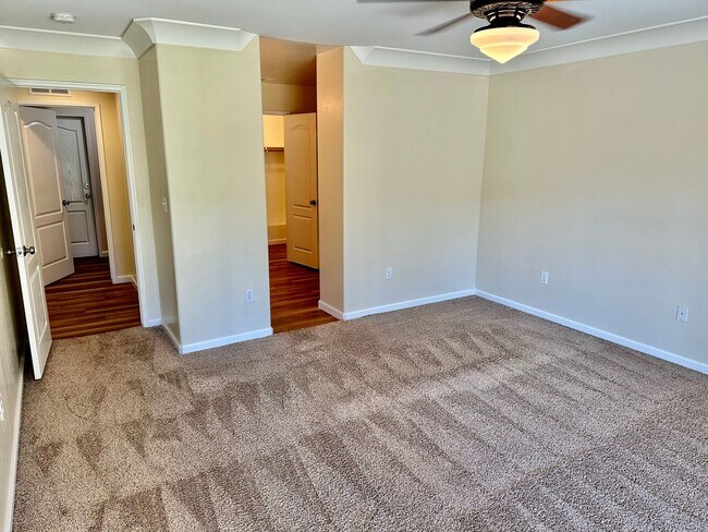 Building Photo - 5610 Charleville Ln