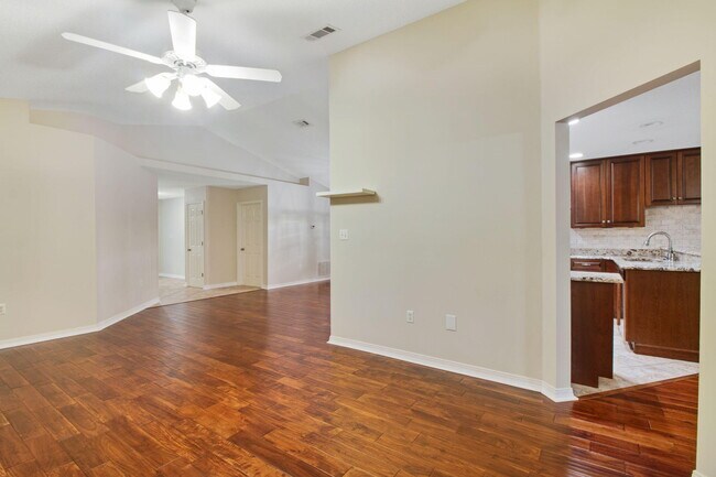 Building Photo - 4678 Windstarr Dr